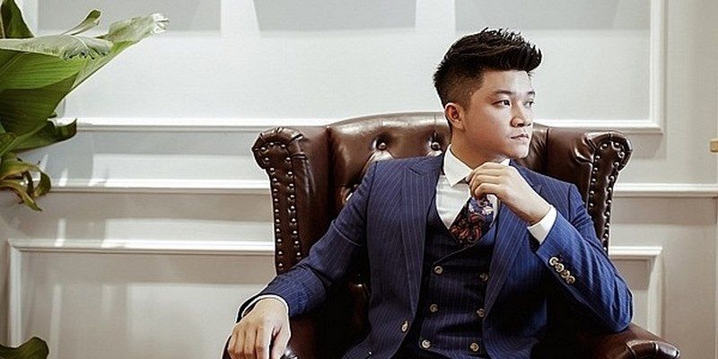 tác giả Lê Tuấn Khang Hành trình hình thành tư duy lãnh đạo của tác giả Lê Tuấn Khang